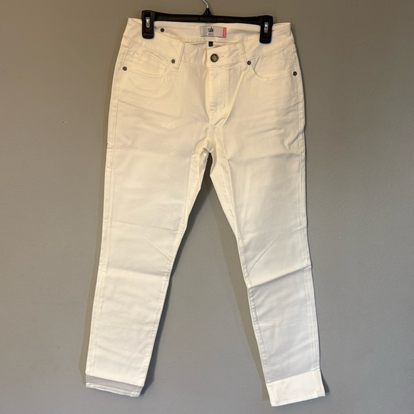 CAbi #5088 White Slimmie Jeans Skinny Leg Casual Size 6 - Picture 1 of 5